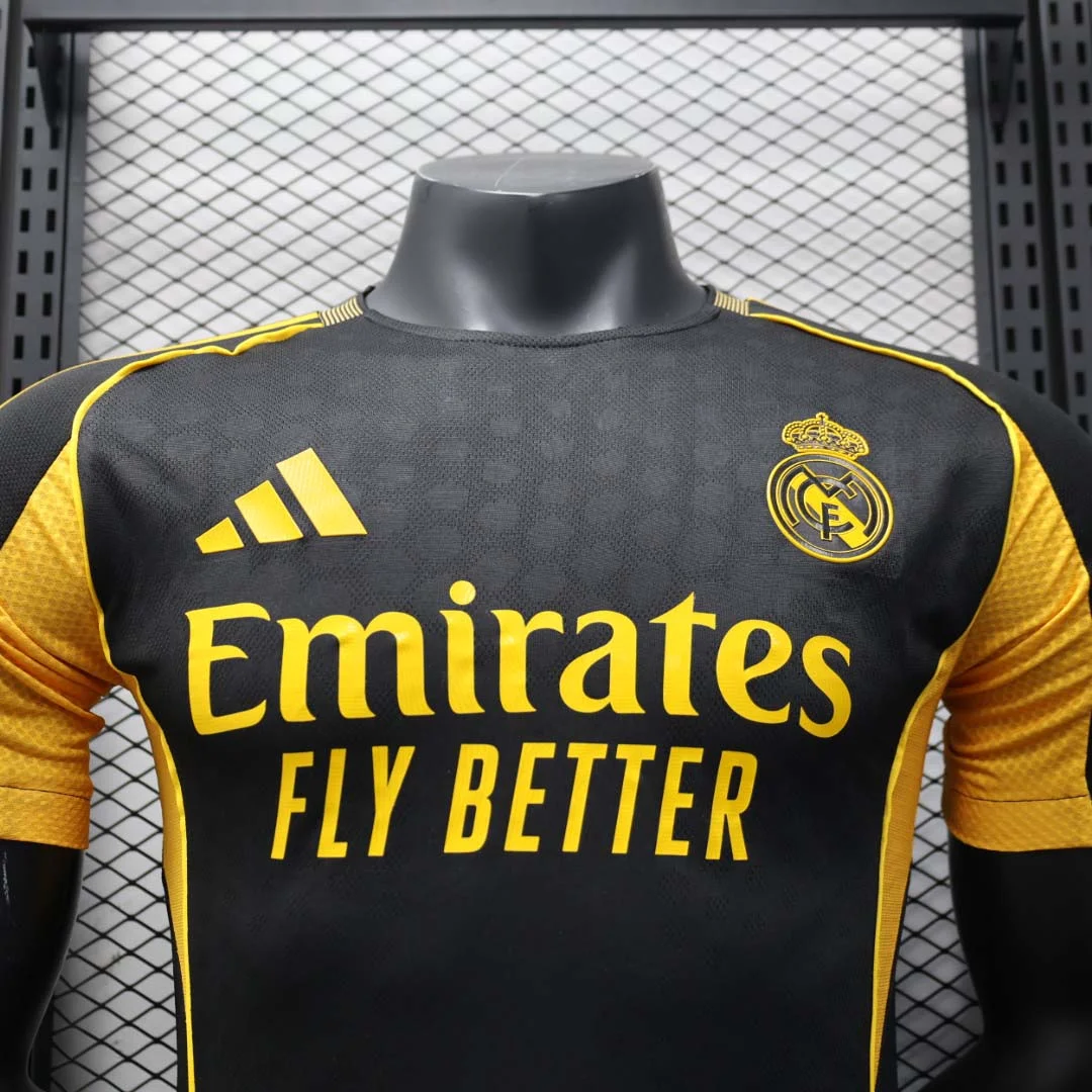 2025/2026 Player Version Real Madrid Special Edition Black And Gold Football Shirt 1:1 Thai Quality - Image 5
