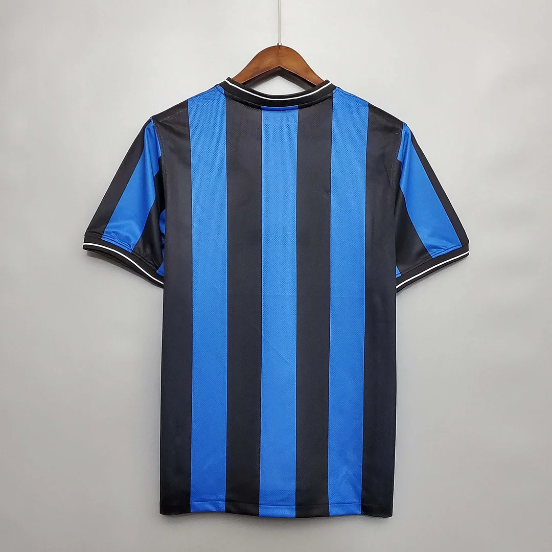 2009/2010 Retro Internazionale Milan Home Football Jersey 1:1 Thai Quality - Image 2