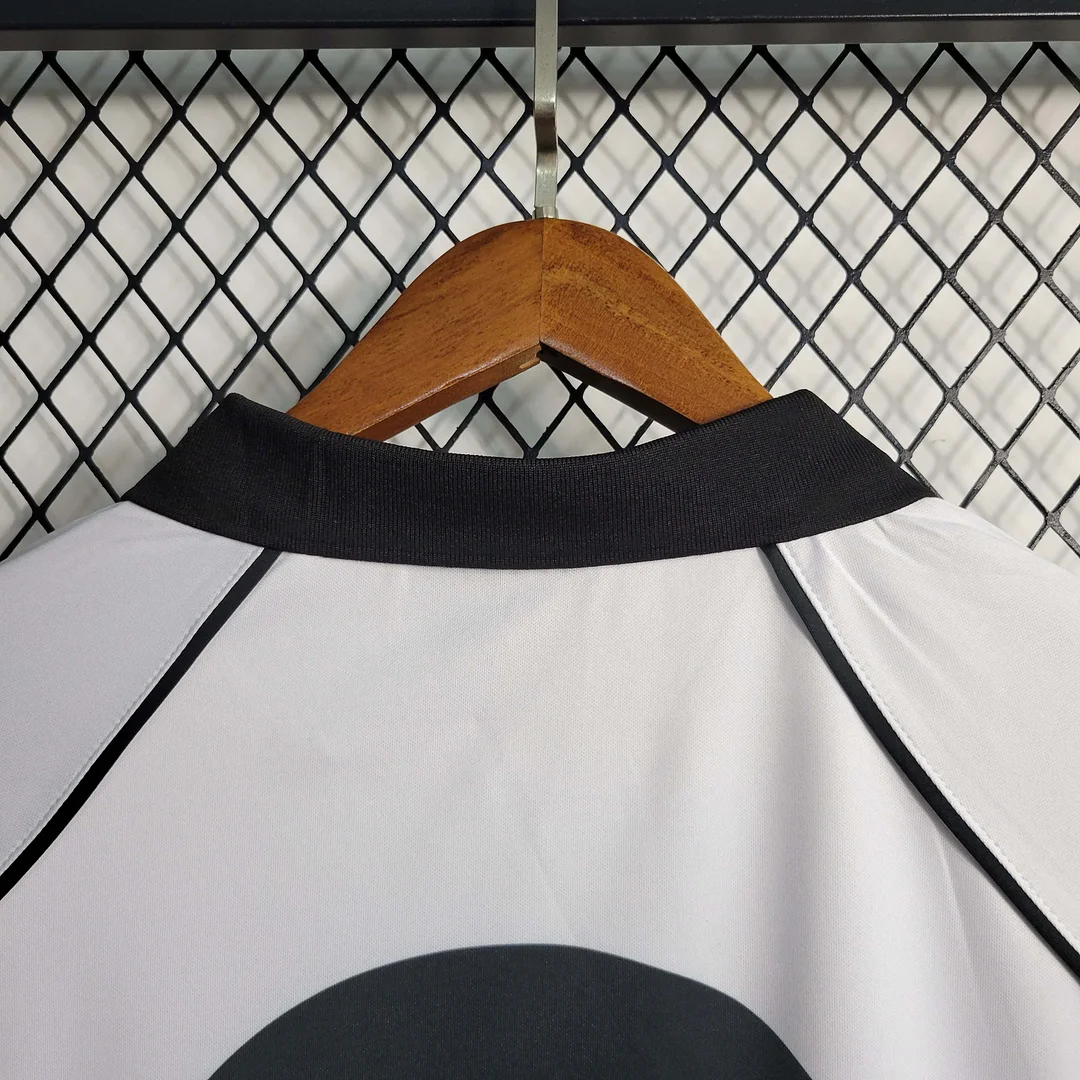 1997/1998 Retro Juventus Football Shirt Home 1:1 Thai Quality - Image 4