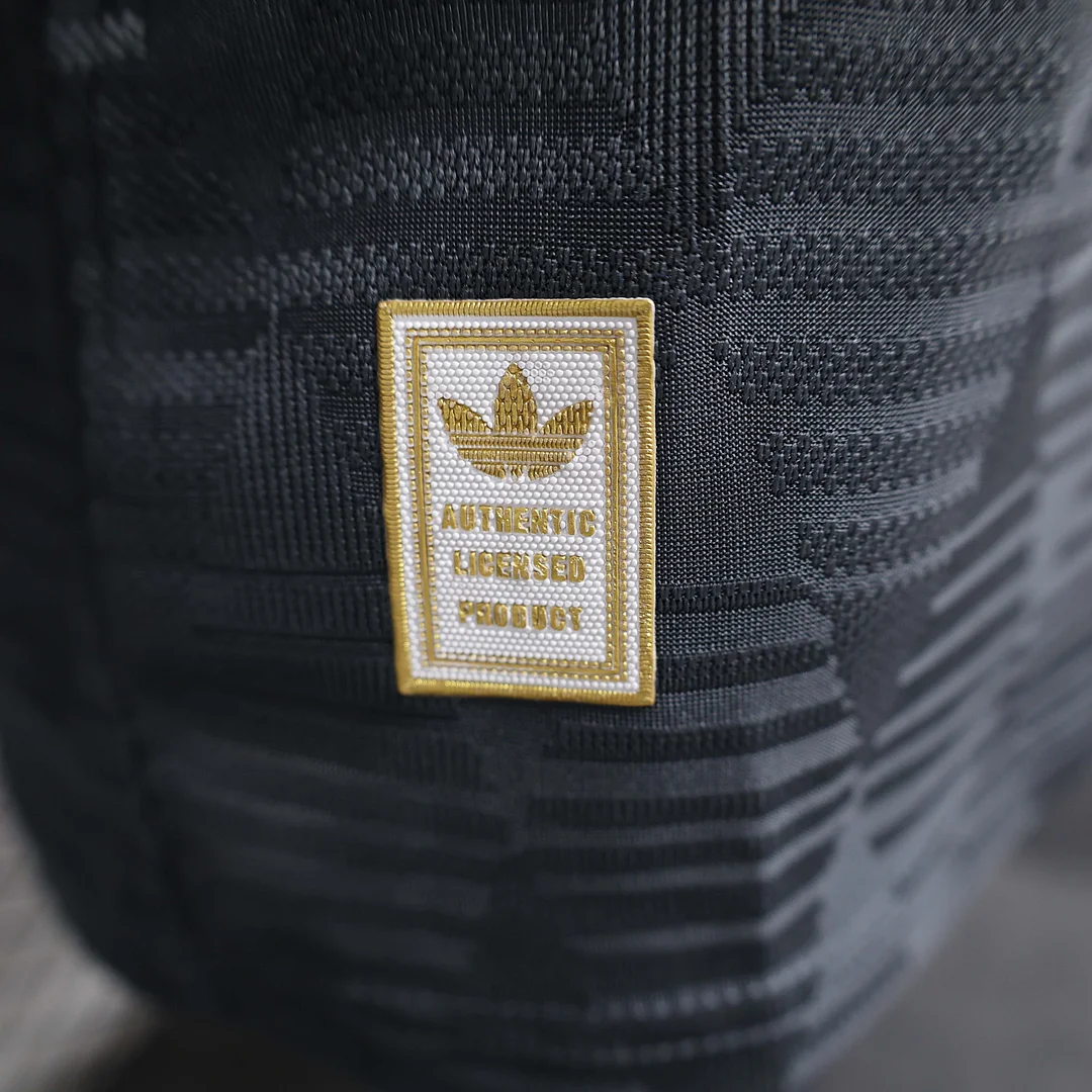 2024/2025 Player Version Bayern Munich Oktoberfest Special Edition black Football Shirt 1:1 Thai Quality - Image 7