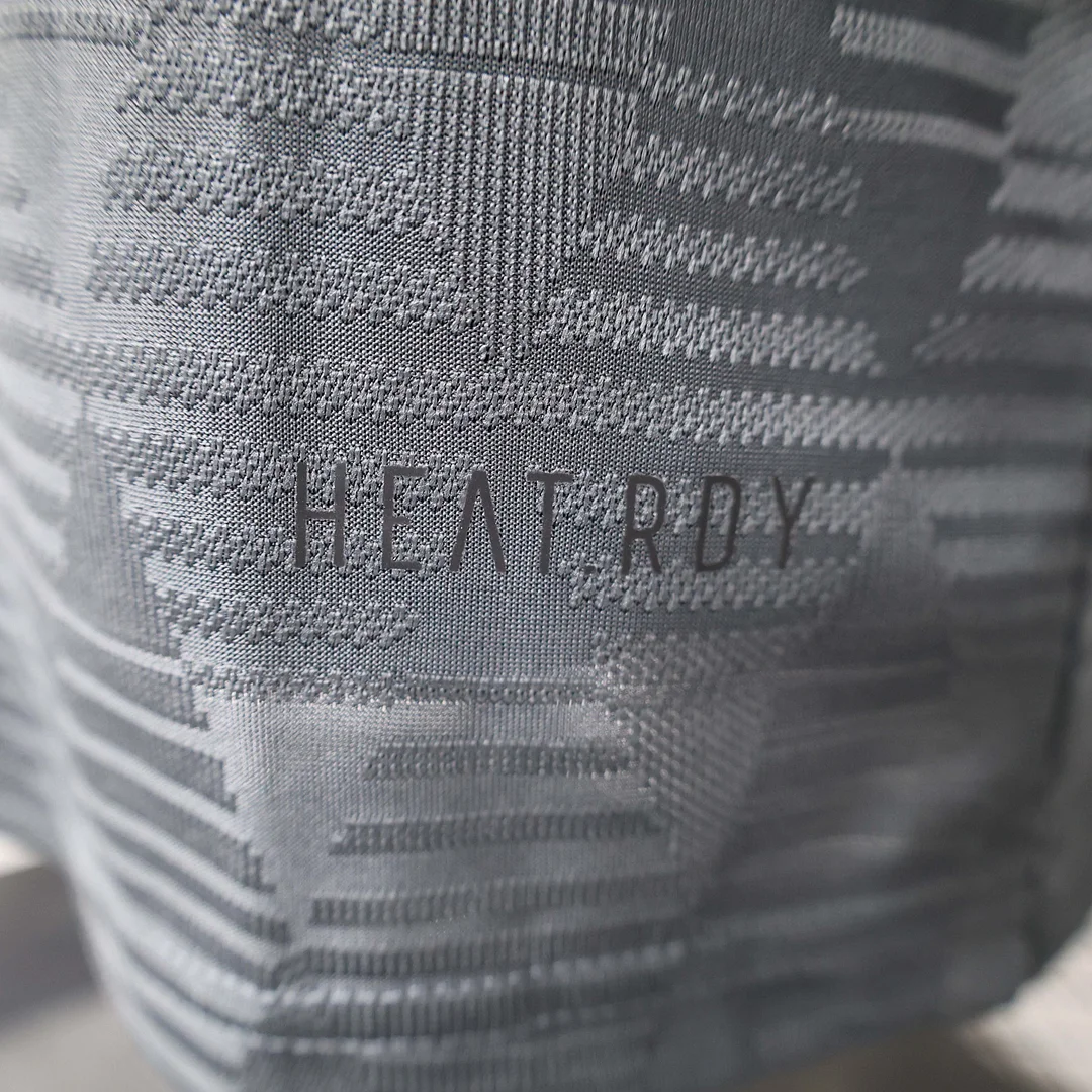 2024/2025 Player Version Bayern Munich Oktoberfest Special Edition black Football Shirt 1:1 Thai Quality - Image 8