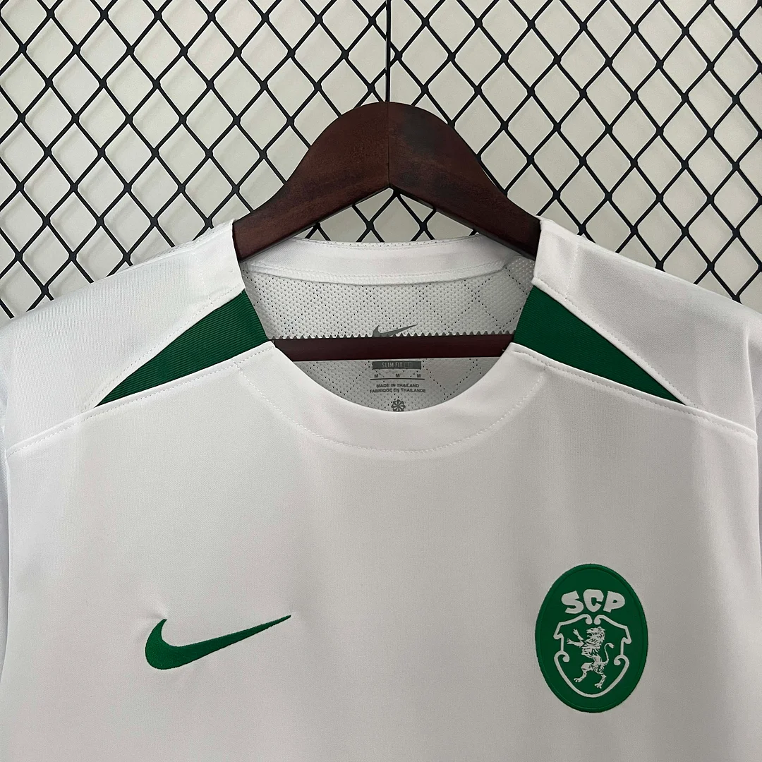 2024/2025 Sporting Lisbon Away Football Shirt 1:1 Thai Quality - Image 3