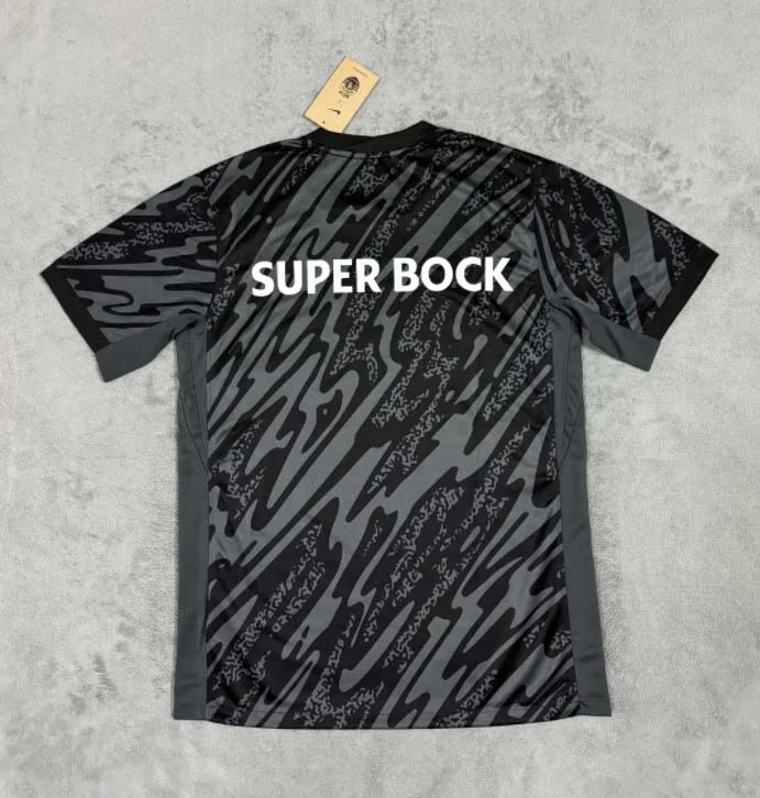 2024/2025 Sporting Lisbon Goalkeeper Football Shirt 1:1 Thai Quality - Image 2