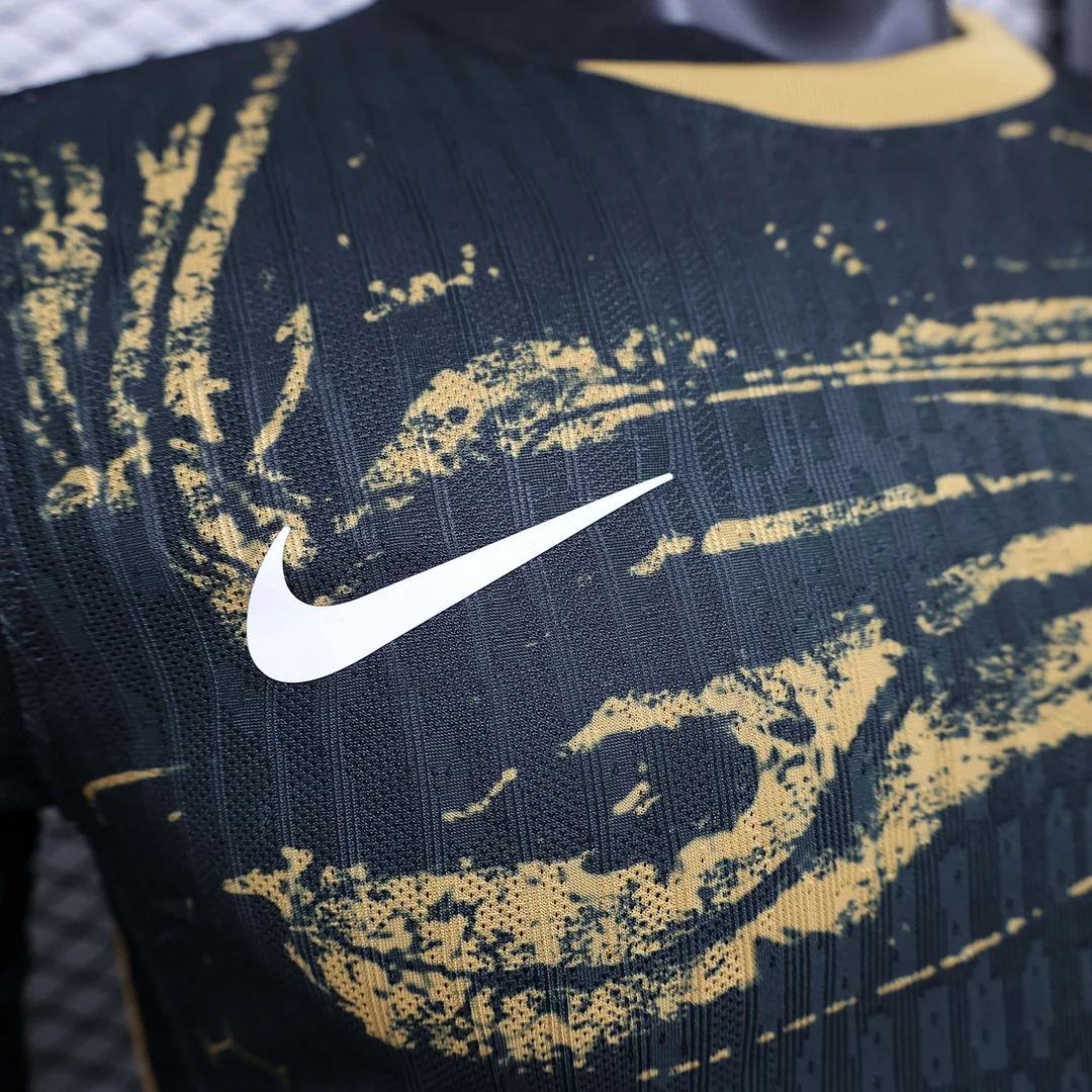 2024/2025 Player Version Sporting Lisbon Fourth Away Football Shirt 1:1 Thai Quality - Image 4