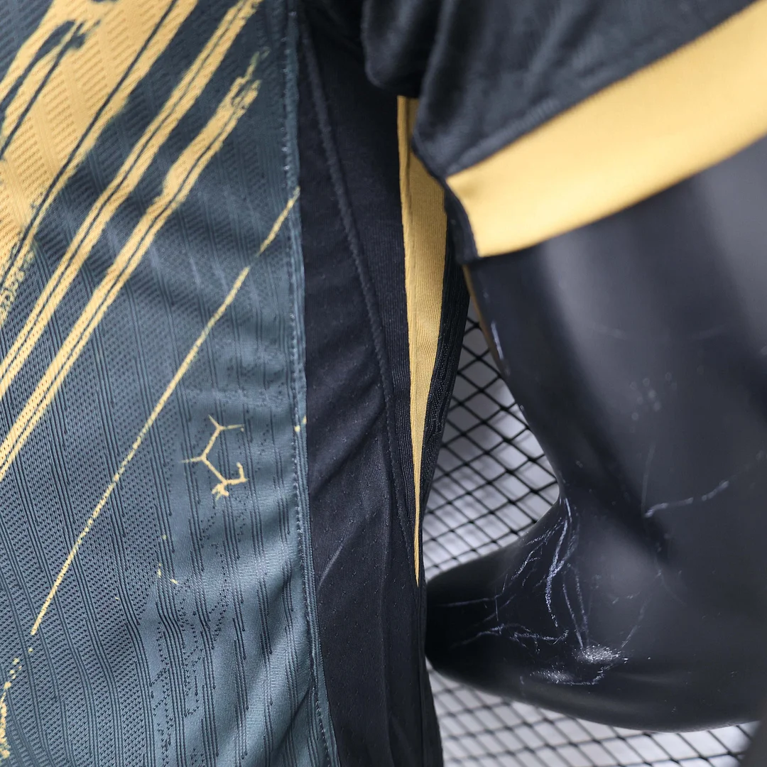 2024/2025 Player Version Sporting Lisbon Fourth Away Football Shirt 1:1 Thai Quality - Image 8