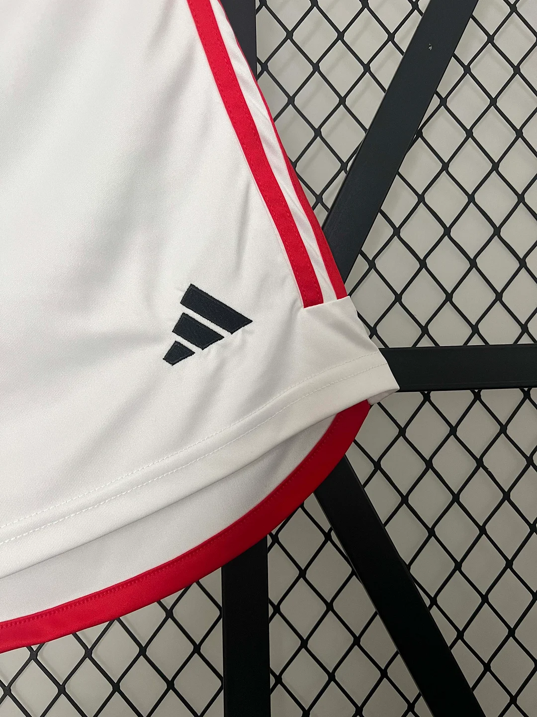 2024/2025 Flamengo Home Shorts 1:1 Thai Quality - Image 4