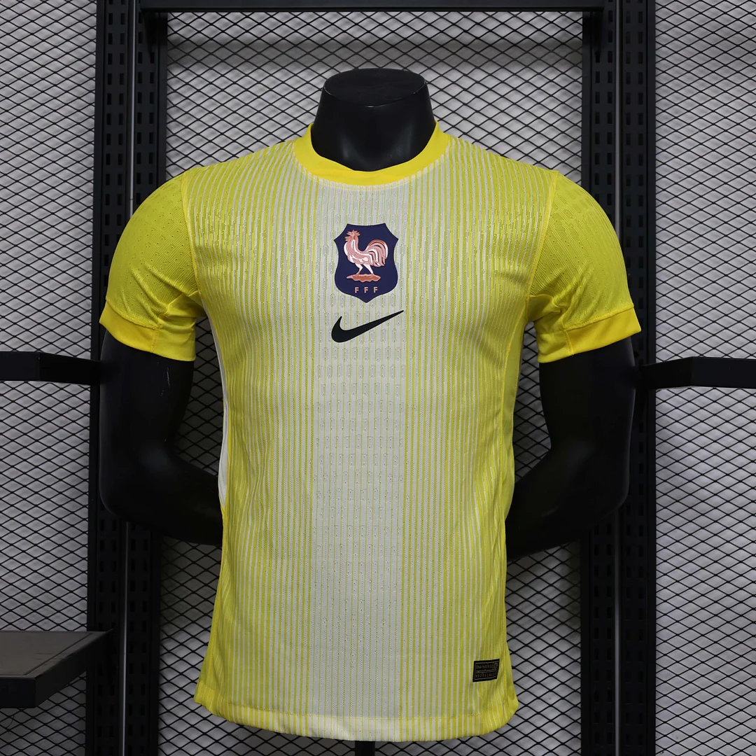 2025 Player Version France Goalkeeper Football Shirt 1:1 Thai Quality