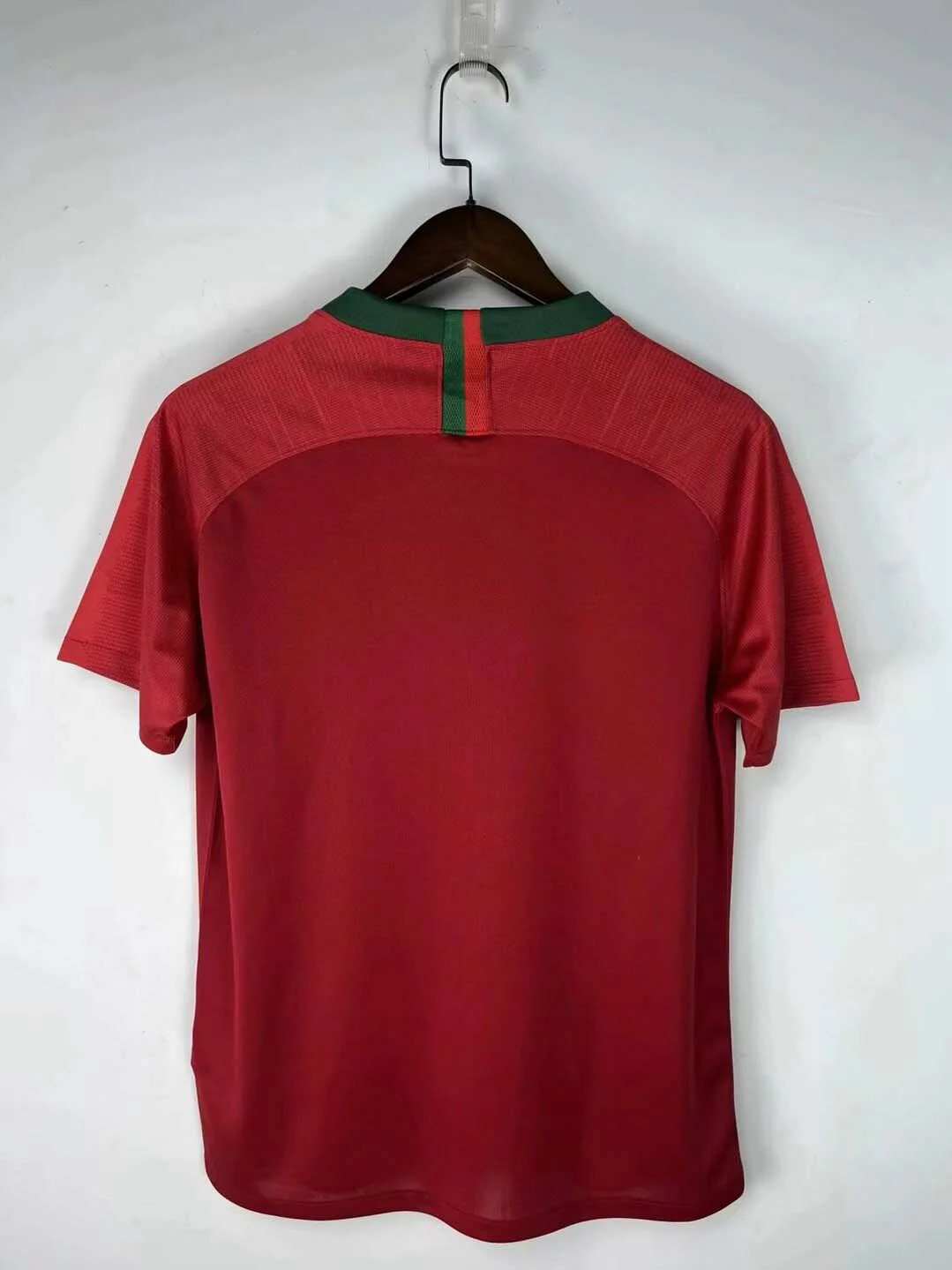 2018 Retro Portugal Home Football Shirt 1:1 Thai Quality - Image 2