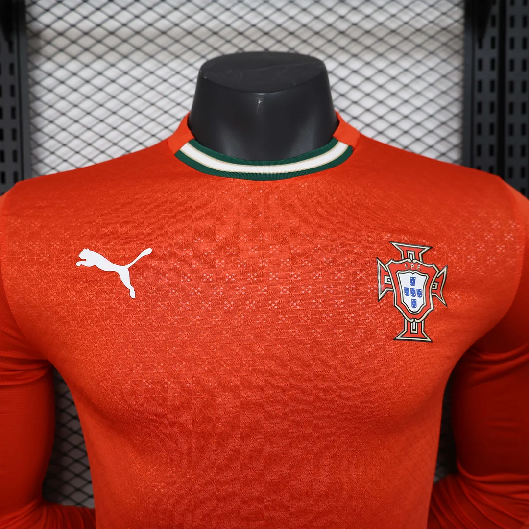 2025 Player Version Long Sleeve Portugal Home Football Shirt 1:1 Thai Quality - Image 5