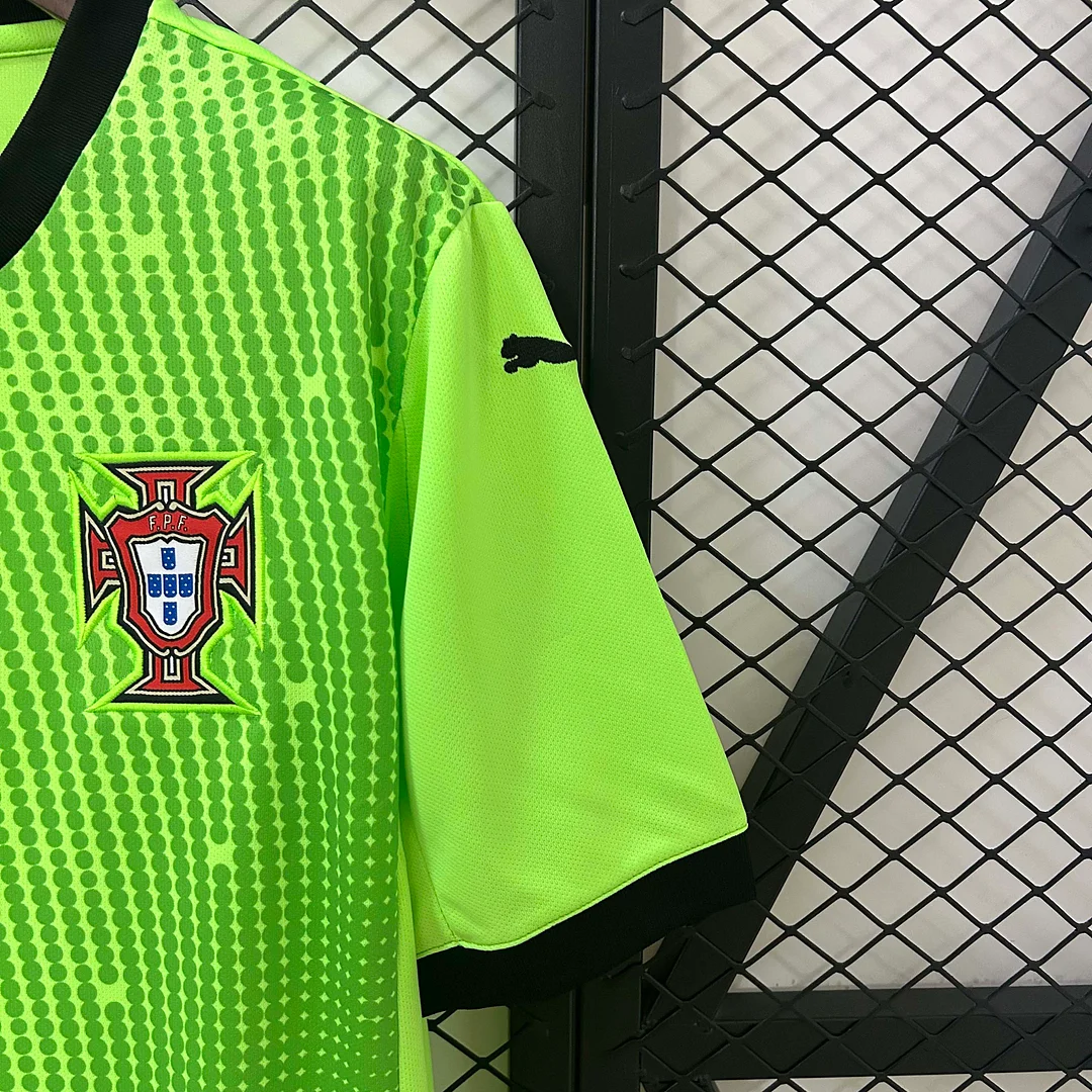 2025 Portugal Goalkeeper Green Football Jersey 1:1 Thai Quality - Image 7