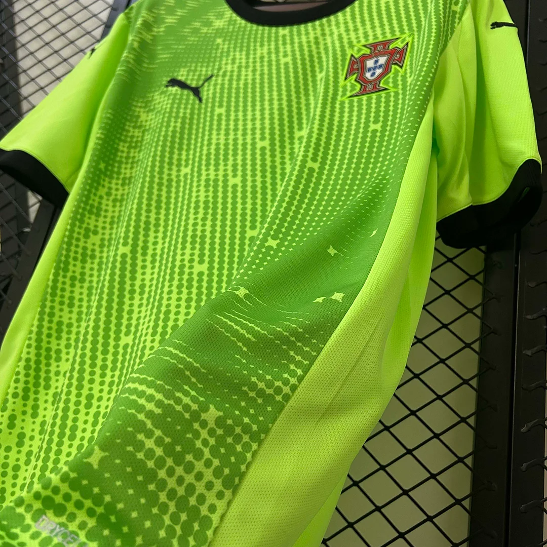 2025 Portugal Goalkeeper Green Football Jersey 1:1 Thai Quality - Image 8