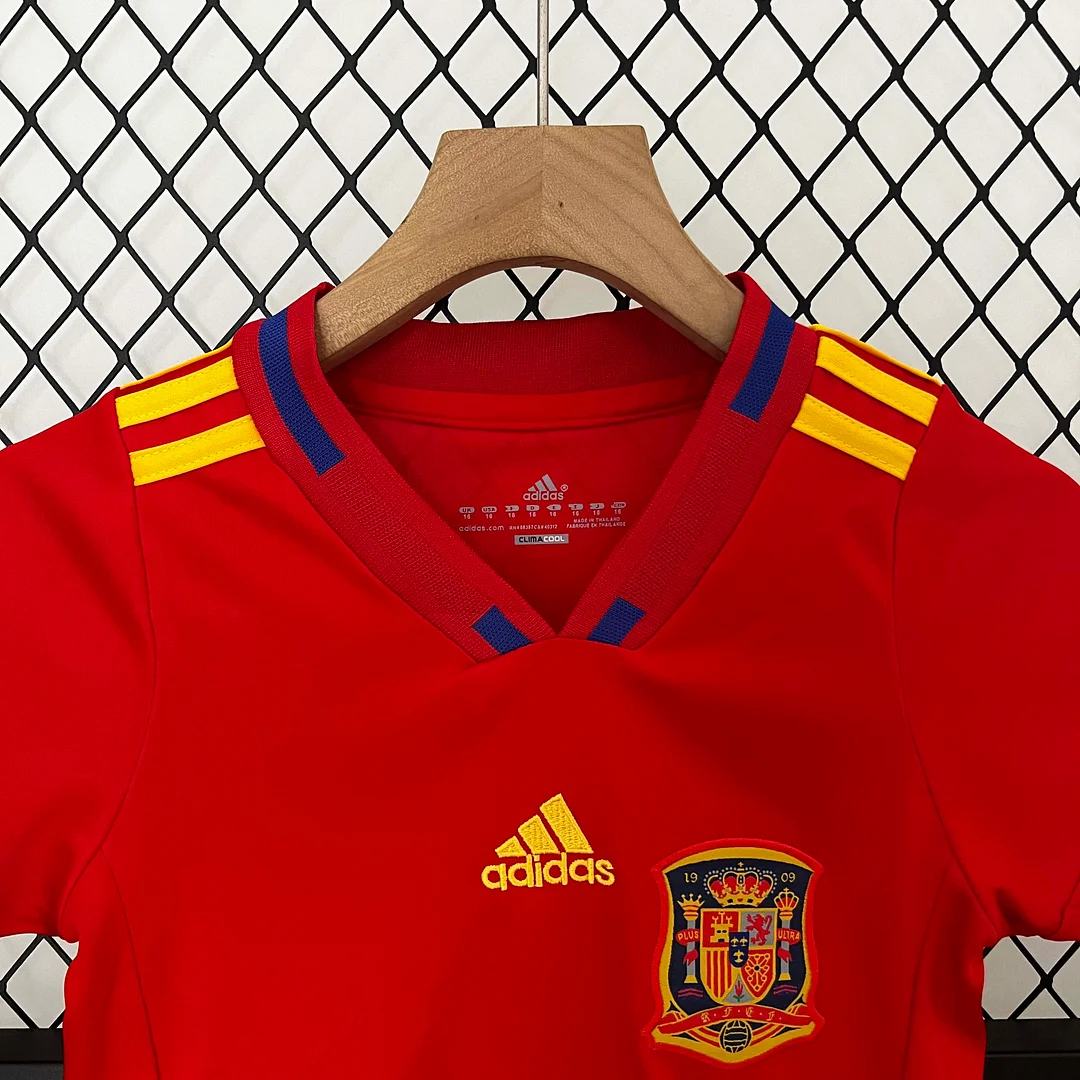 2010 Retro Spain Home Football Shirt 1:1 Thai Quality Kids Size - Image 3