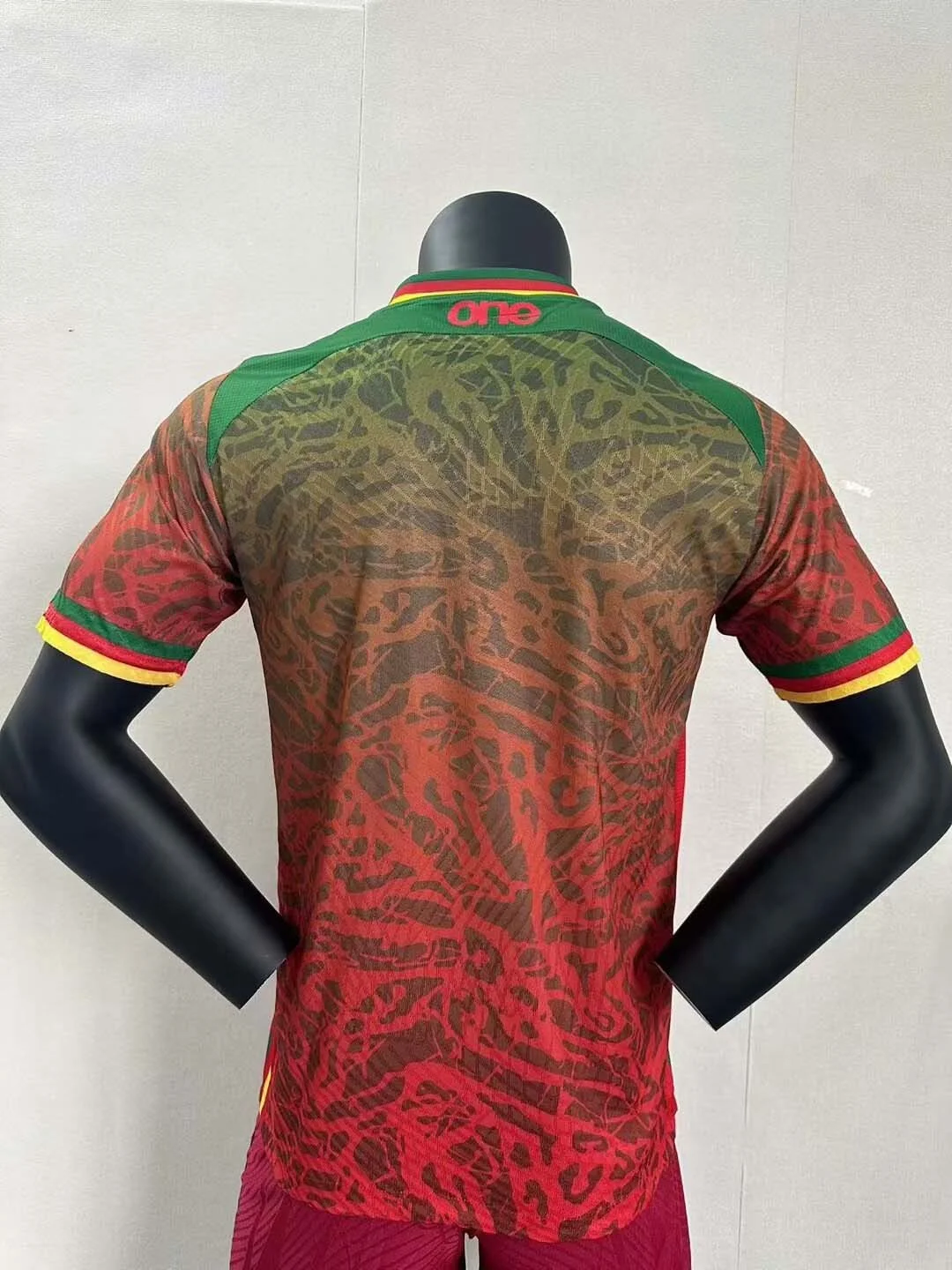 2024 Player Version Cameroon Away Football Shirt 1:1 Thai Quality - Image 2