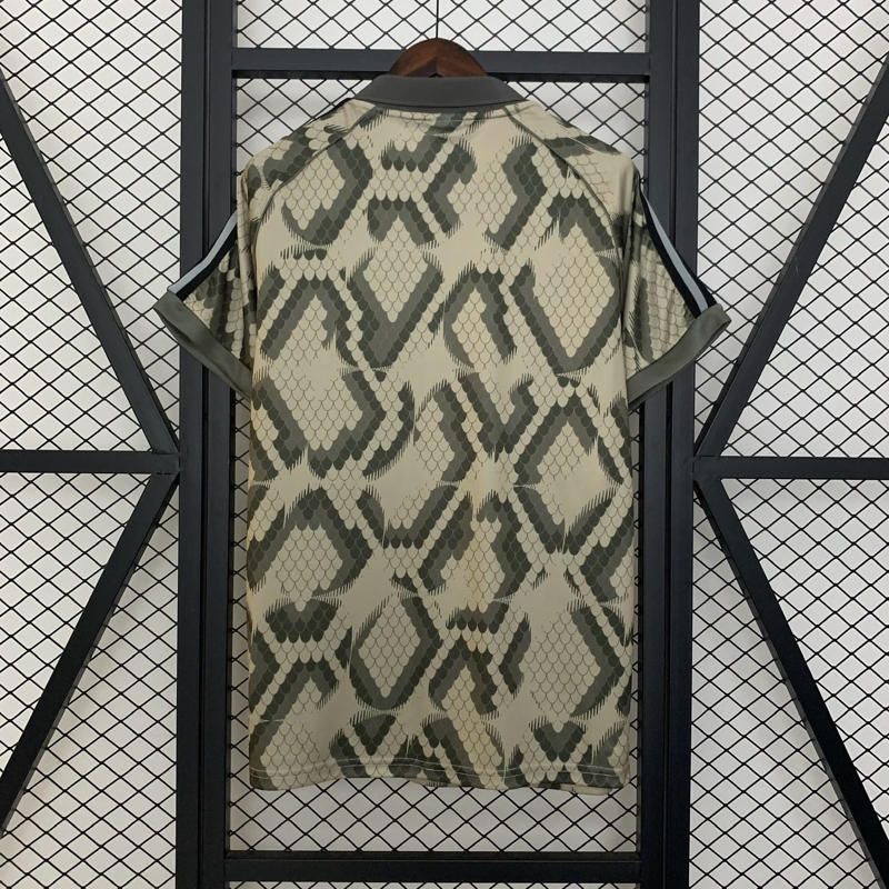 2025/2026 Bayern Munich Special Edition Football Jersey 1:1 Thai Quality - Image 2