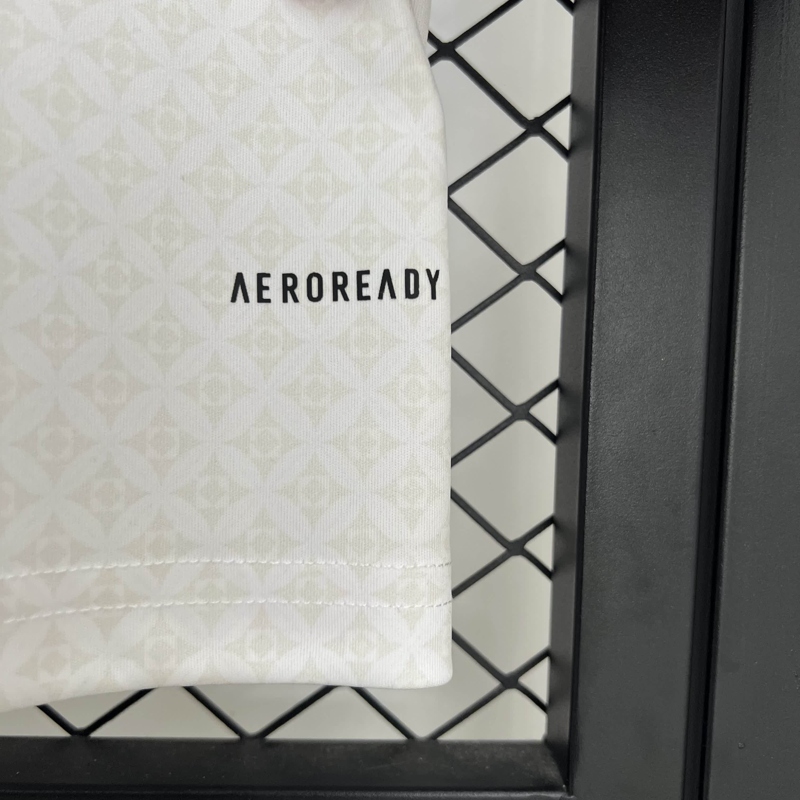 2025/2026 Lyon Home Jersey 1:1 Thai Quality - Image 7